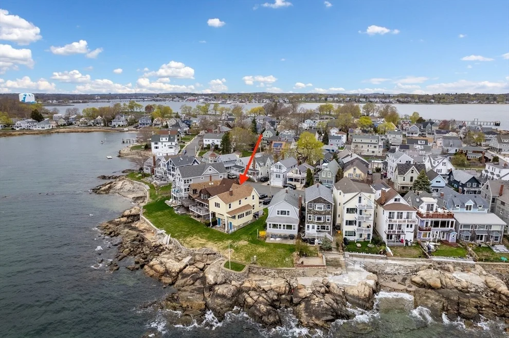 Unit for sale at 92 Bay View Ave, Salem, MA 01970