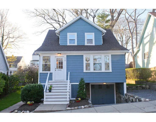 Unit for sale at 138 Park Avenue Extension, Arlington, MA 02474