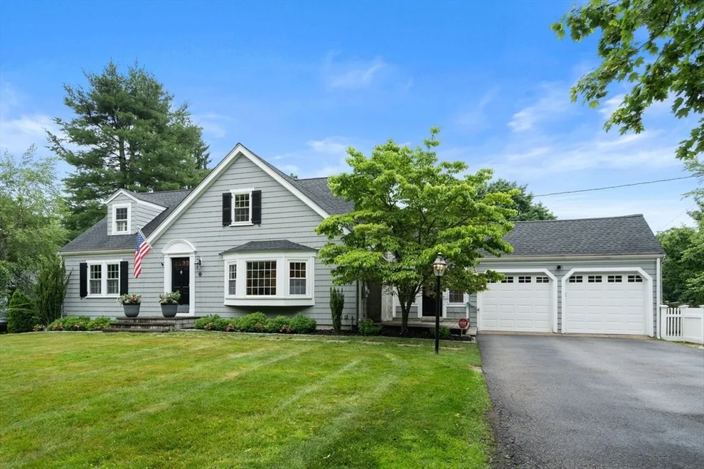 Unit for sale at 9 Wessex Dr, Westwood, MA 02090