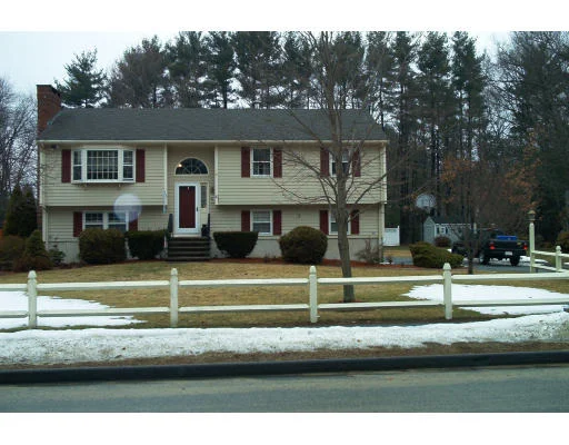 Unit for sale at 8 Cushing Drive, Wilmington, MA 01887