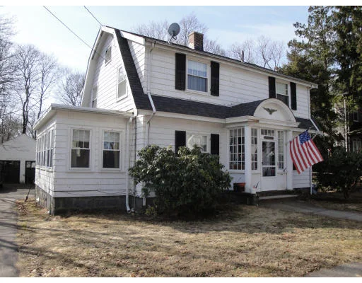 Unit for sale at 46 Maple St, Milton, MA 02186