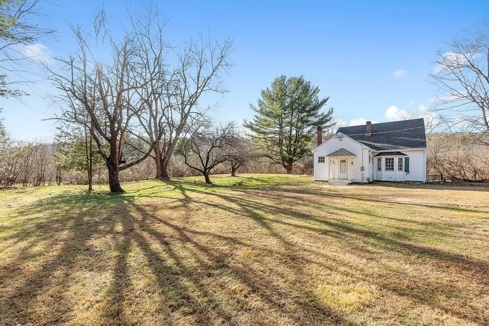 Unit for sale at 2 Jewell Hill Rd, Ashburnham, MA 01430