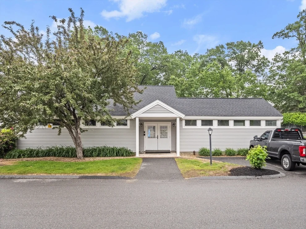 Unit for sale at 49 Meadow Pond Dr, Leominster, MA 01453