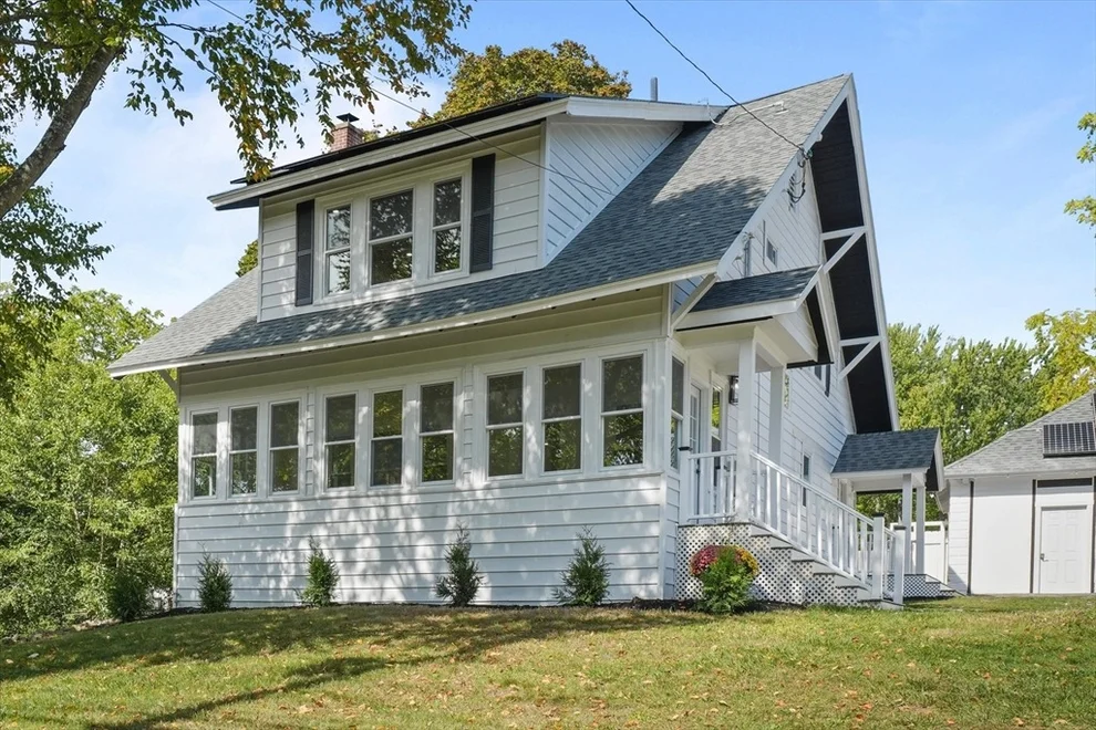 Unit for sale at 221 Pelham St, Methuen, MA 01844