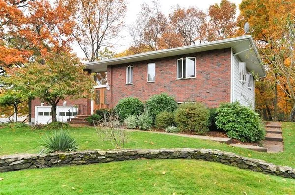 Unit for sale at 2 Patriot Circle, Woburn, MA 01801