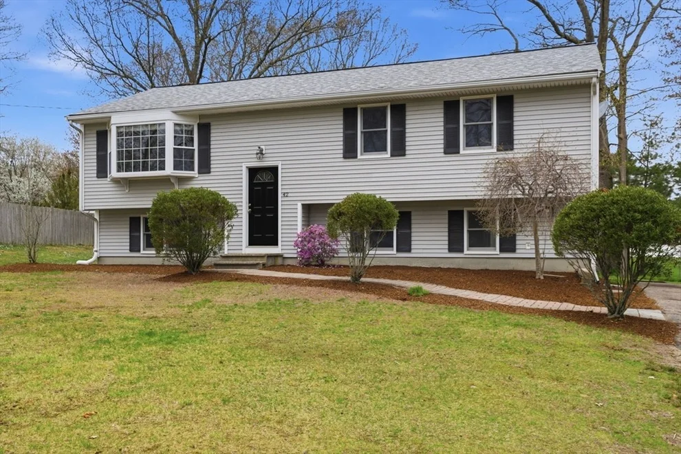 Unit for sale at 42 Bayberry Rd, Abington, MA 02351