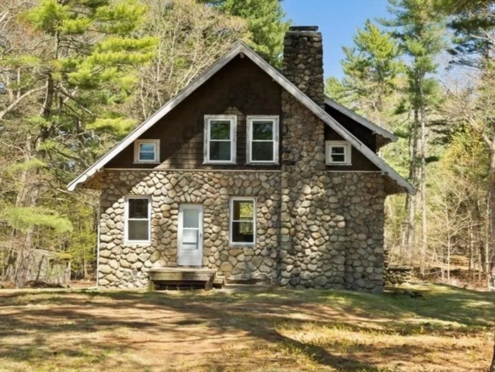 Unit for sale at 876 Plymouth St, East Bridgewater, MA 02333
