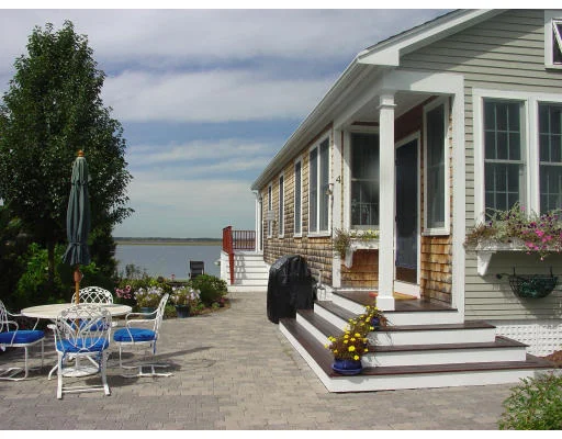 Unit for sale at 4 North Ridge Road, Ipswich, MA 01938
