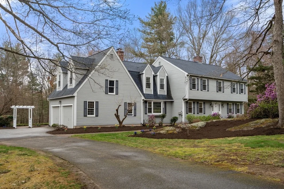 Unit for sale at 202 Newtown Rd, Acton, MA 01720