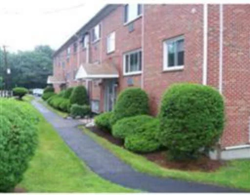 Unit for sale at 131 Mellen St, Framingham, MA 01702