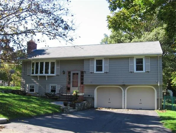 Unit for sale at 7 Philip Circle, Melrose, MA 02176