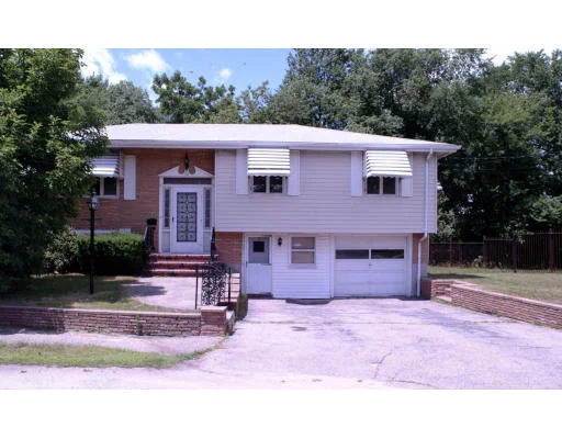 Unit for sale at 52 David Ter, Norwood, MA 02062