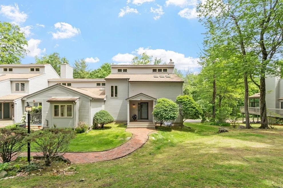 Unit for sale at 77 Parkhurst Dr, Westford, MA 01886