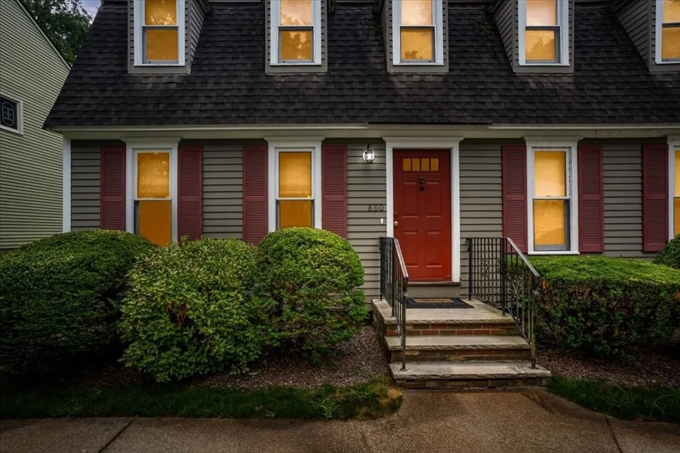 Unit for sale at 880 Wellman Ave, Chelmsford, MA 01863