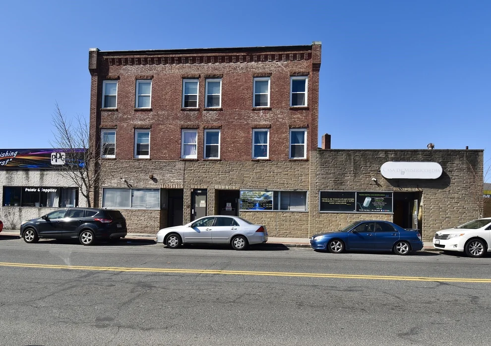 Unit for sale at 570-582 Main St, Springfield, MA 01119