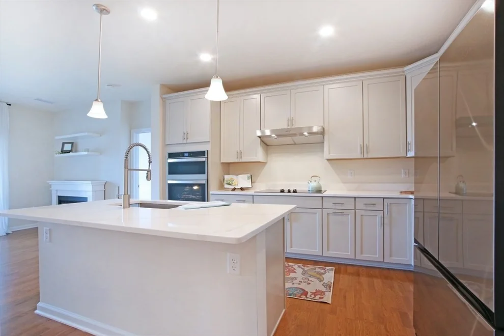 Unit for sale at 260 Martins Lndg, North Reading, MA 01864