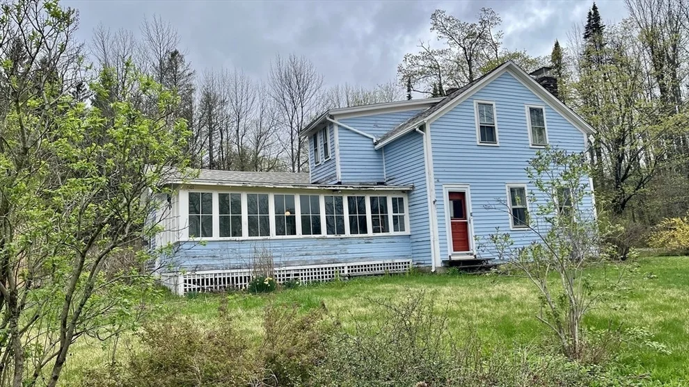 Unit for sale at 3 Haskins Rd, Savoy, MA 01256