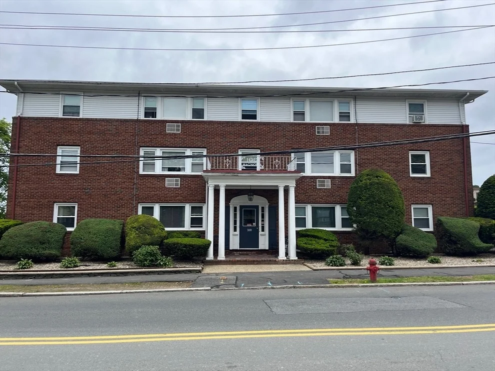 Unit for sale at 100 Magnolia Ave, Lynn, MA 01904