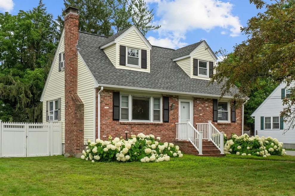 Unit for sale at 10 Poplar Street, Framingham, MA 01701