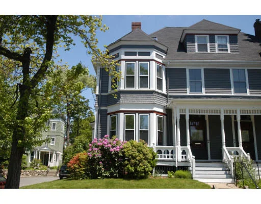 Unit for sale at 104 Avon Hill Street, Cambridge, MA 02140