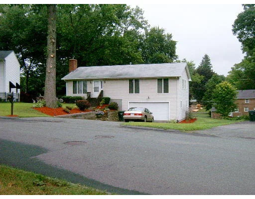 Unit for sale at 25 Braywood  Circle, Springfield, MA 01151