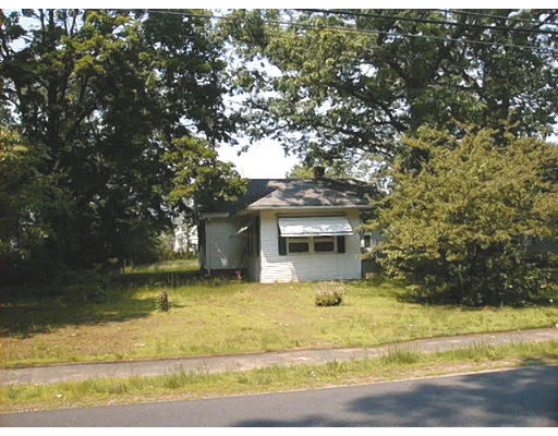 Unit for sale at 123 Prospect Street Ext, Westfield, MA 01085