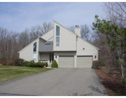 Unit for sale at 14 Thoreau Dr, Easton, MA 02375