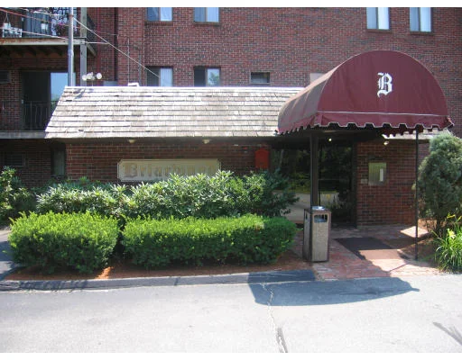 Unit for sale at 5 Washington Street, Reading, MA 01867