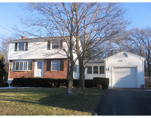 Unit for sale at 1696 Liberty St, Braintree, MA 02184