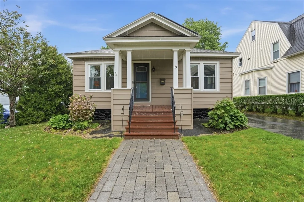 Unit for sale at 8 Carver Street, Worcester, MA 01604