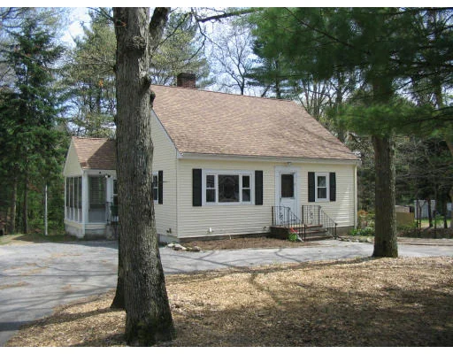 Unit for sale at 548 Old Post Road, Walpole, MA 02081