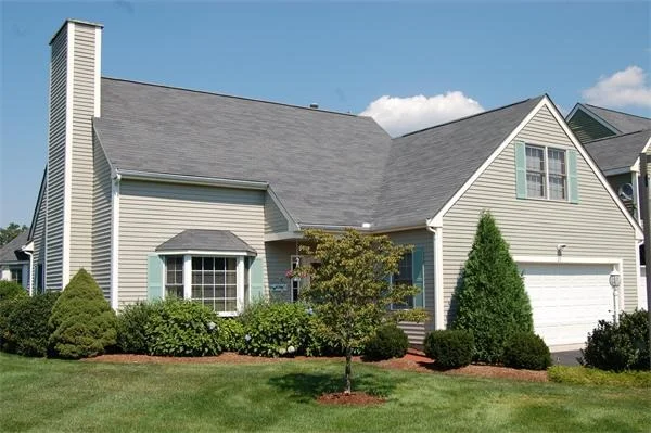 Unit for sale at 23 Flamingo Cir, Walpole, MA 02081
