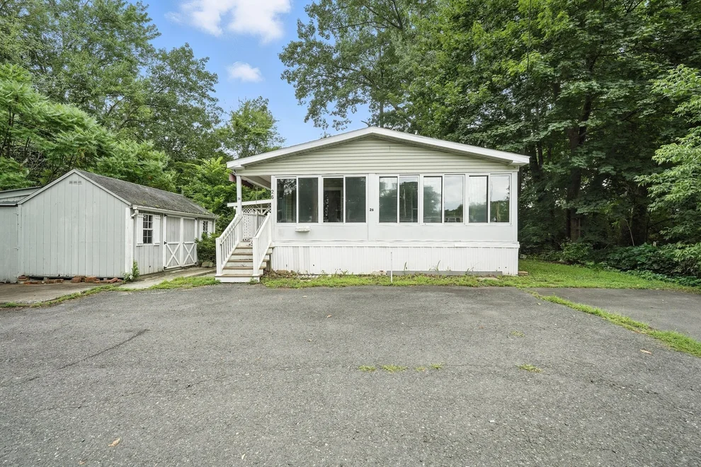 Unit for sale at 189 Springfield Rd, Westfield, MA 01085