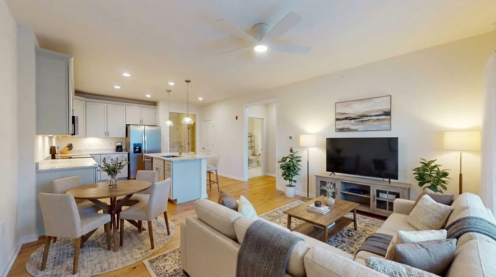 Unit for sale at 250-402 Martin's Landing, North Reading, MA 01864