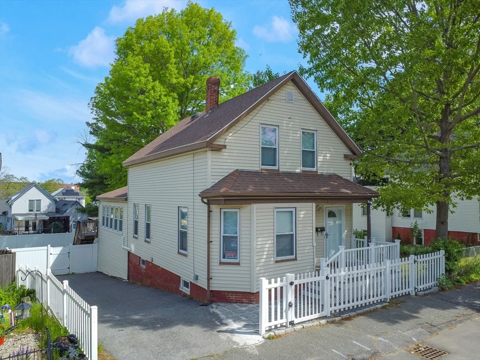 Unit for sale at 157 S Pleasant St, Haverhill, MA 01835