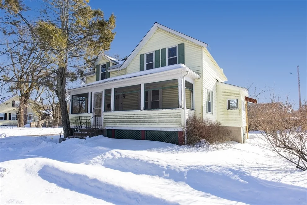 Unit for sale at 165 Chestnut St, North Attleboro, MA 02760