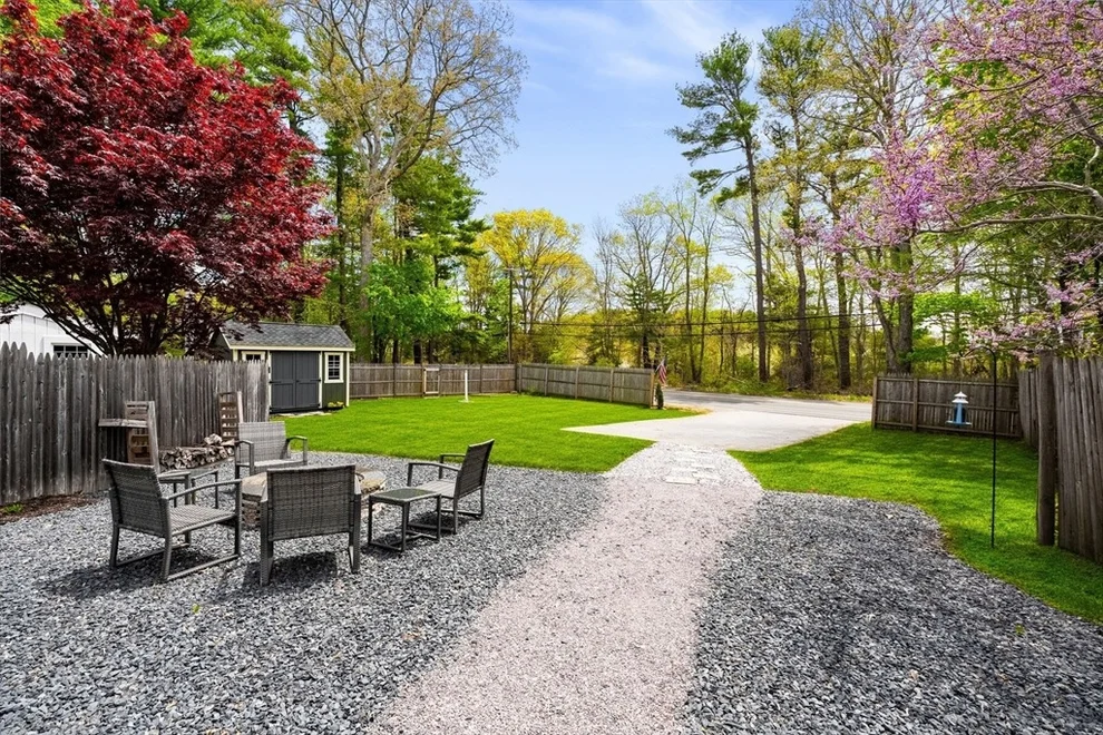 Unit for sale at 17 Woodbine Ave, Pembroke, MA 02359