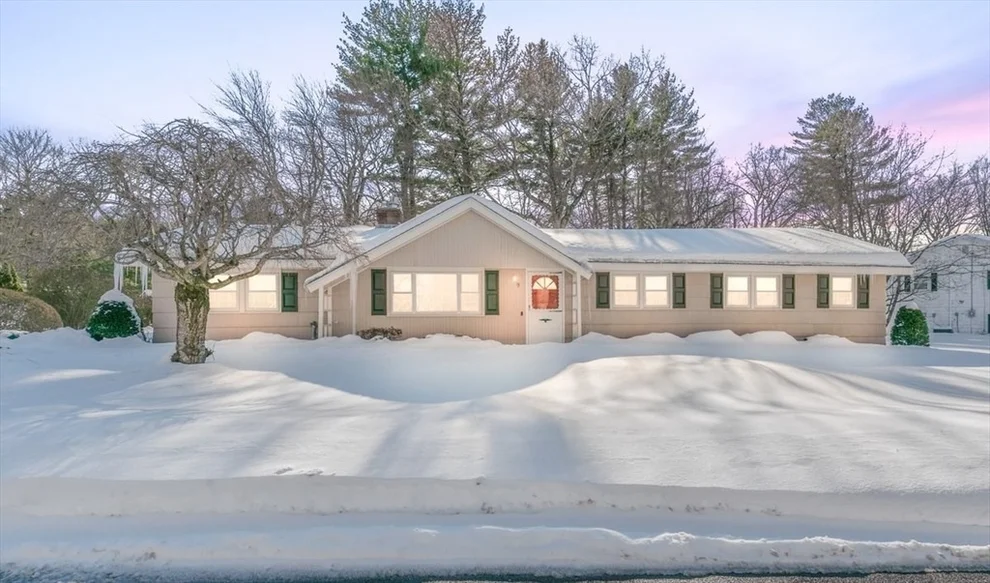 Unit for sale at 13 Wing Ter, Burlington, MA 01803