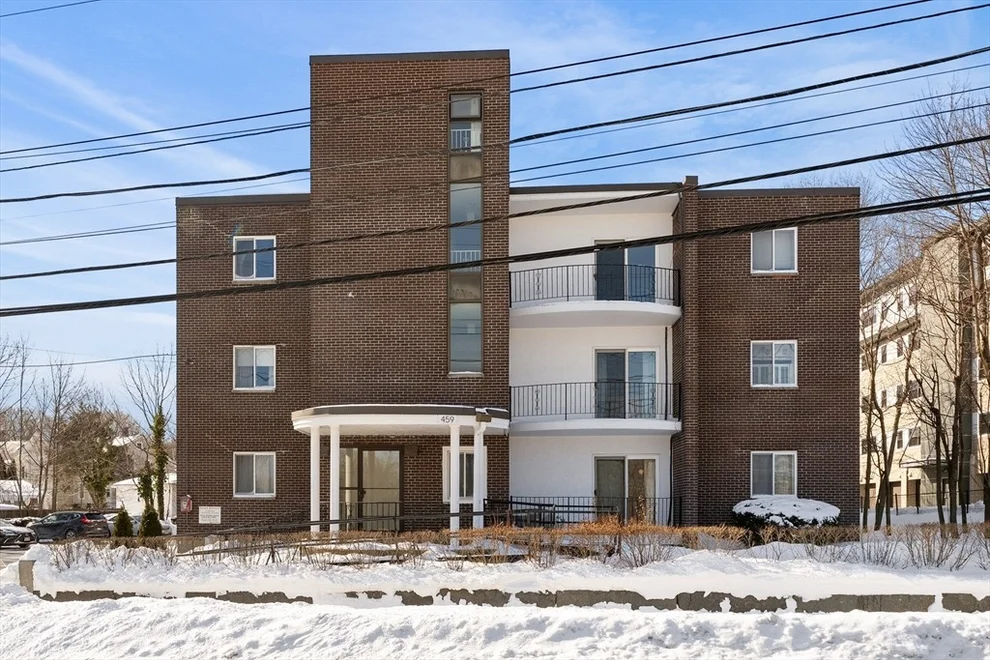 Unit for sale at 459 Willard St, Quincy, MA 02169