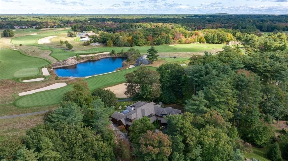 Unit for sale at 86 Black Rock Dr, Hingham, MA 02043