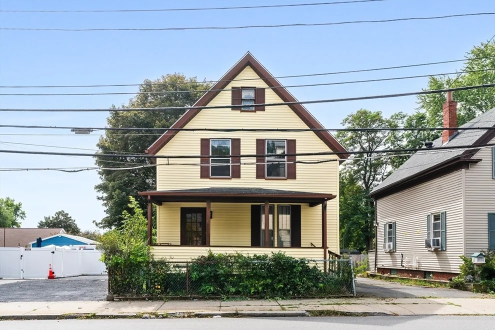 Unit for sale at 80 Walnut St, Lynn, MA 01905