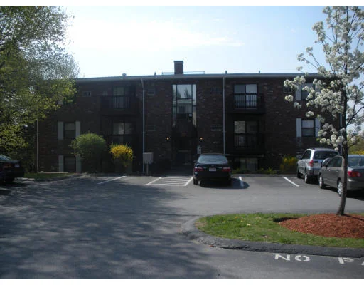 Unit for sale at 27 Hosmer St, Marlborough, MA 01752