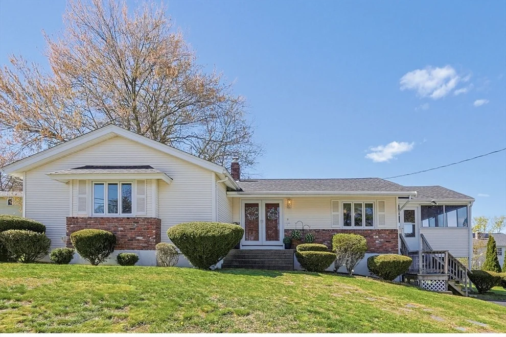 Unit for sale at 3 Sunnyside Ln, Milford, MA 01757