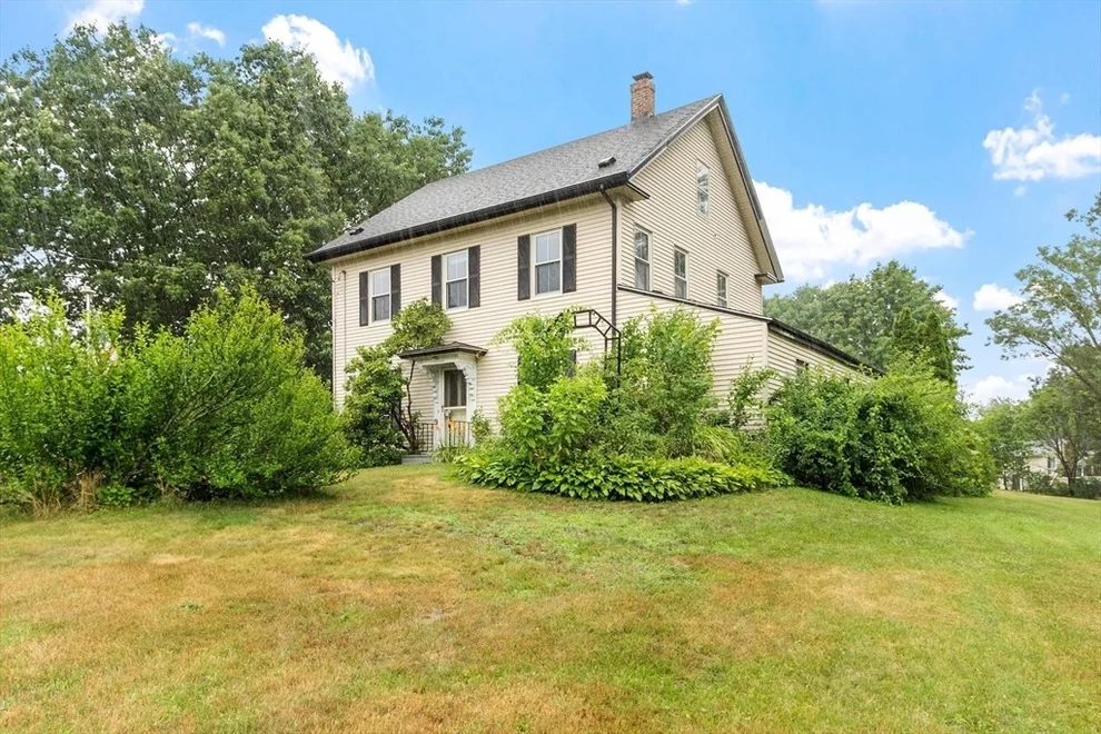 Unit for sale at 119 Baldwin Rd, Billerica, MA 01821