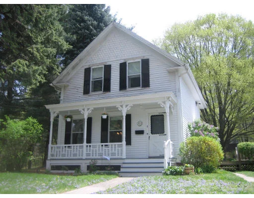 Unit for sale at 9 Stone St, Auburn, MA 01501