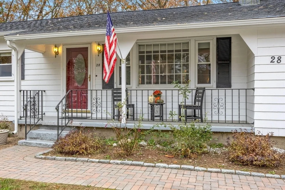 Unit for sale at 28 Chestnut Hill Rd, Chelmsford, MA 01824