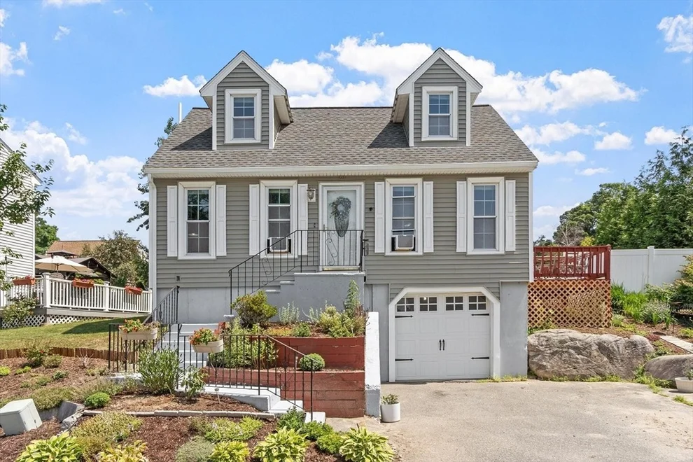 Unit for sale at 29 Lindsey Ln, Dracut, MA 01826
