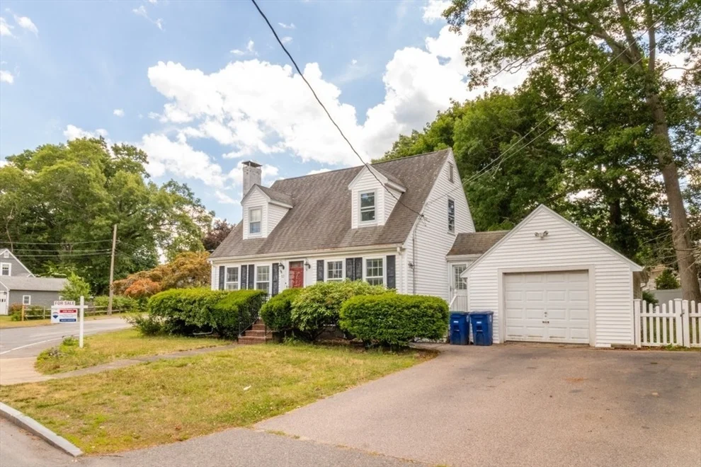 Unit for sale at 53 Park Ave, Braintree, MA 02184