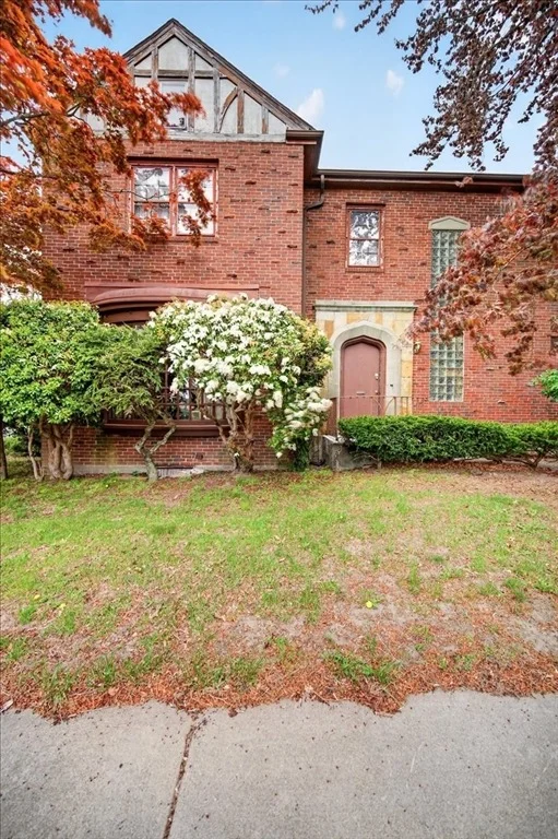 Unit for sale at 1800 Robeson St, Fall River, MA 02720
