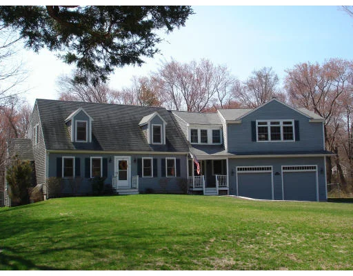Unit for sale at 19 Copeland St, Marshfield, MA 02050